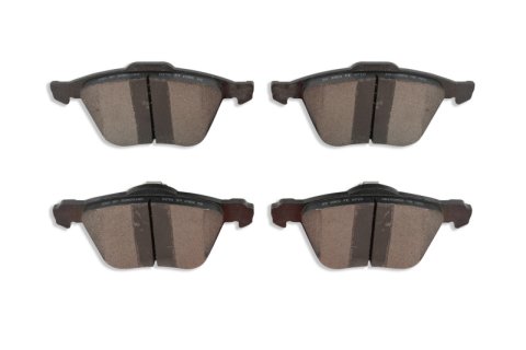 DBA 03-14 Volvo XC90 (w/316mm Front Rotor) Front Street Series Brake Pads