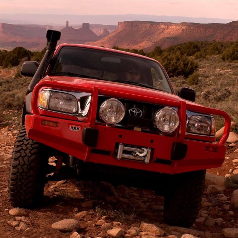 ARB Bumper/Fitting Kit Bundle 3423020 (1x arb3423020, 1x arb6173276)