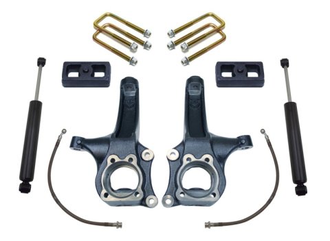 MaxTrac 15-18 Chevrolet Colorado 2WD 4in/2in MaxPro Spindle Lift Kit w/MaxTrac Shocks (1x mxt700440, 1x mxt900420)