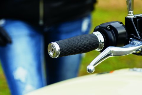 Kuryakyn Thresher Grips 5950 Grips, Thresher, Aluminum, Chrome, Twist Throttle, 7/8 in. Bar Diameter, Pair thumbnail 7