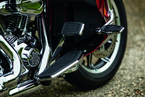 Kuryakyn Hex Pegs 5904 Foot Pegs, Hex, Aluminum/Rubber, Chrome, Harley-Davidson®, Pair thumbnail 5