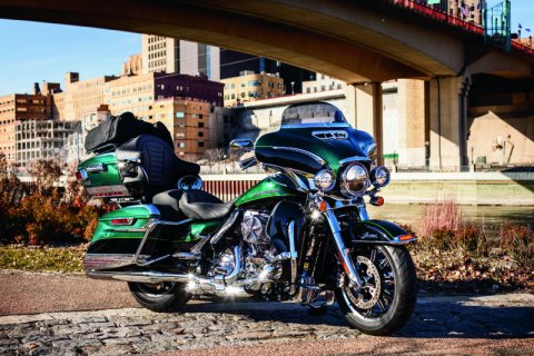 Kuryakyn Coolant Pump Covers 7677 Cover, Snap-in, ABS Plastic, Chrome, Harley-Davidson®, Each thumbnail 7