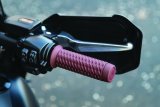 Kuryakyn Braaap Grips 7/8in Red thumbnail 4