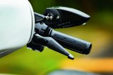 Kuryakyn Heavy Industry Grips Throttle-By-Wire Chrome thumbnail 2