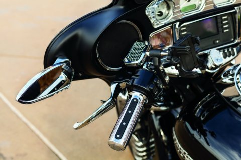 Kuryakyn Corona Speaker Grills Chrome thumbnail 1