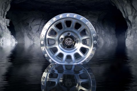 ICON Hulse 17 X 8.5 6 X 5.5 25mm Offset 5.75in BS Silver Machined thumbnail 4