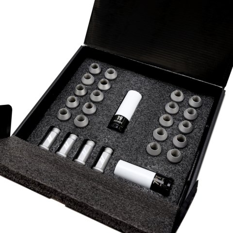 Mishimoto Steel Locking Lug Nuts M14x1.5 24pc Set Silver thumbnail 7