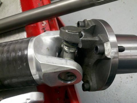 DSS Chevrolet Camaro 2012+ ZL1 Automatic 3-3/8in Carbon Fiber Shaft GMCAZL1-A-C thumbnail 2