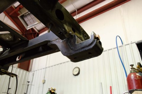 Rust Buster 11-19 Chevy Silverado 2500HD/3500HD Leaf Spring Mount - Right thumbnail 3