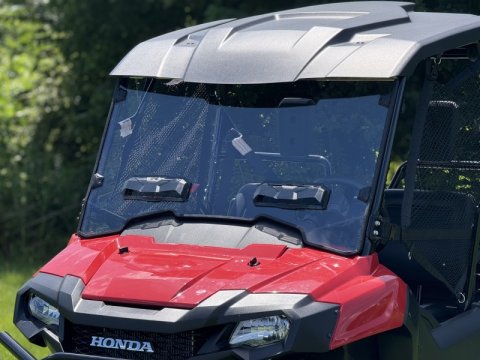 Seizmik 14-25 Honda Pioneer 700 Vented Tool-Less Windshield Hard Coated thumbnail 2