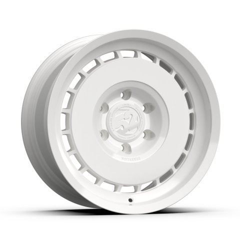 fifteen52 Evolution HD 17x8.5 5x150 0mm ET 110.5mm Center Bore Classic White Wheel thumbnail 2