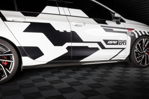 APR 22-24 Volkswagen GTI (MK8) Carbon Fiber Side Skirts - Set thumbnail 4