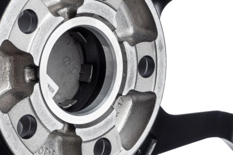 APR Hub Centric Ring - 66.5mm to 57.1mm thumbnail 3