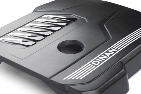 Dinan 19-26 BMW B58D (G01/G02/G20/G22/G23/G26/G42) Matte Carbon Fiber Engine Cover w/Gloss Accents thumbnail 2