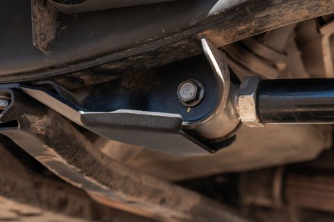 DV8 07-18 Jeep Wrangler JK Front Frame Link Skid Plates thumbnail 5
