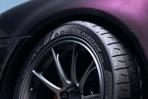 Yokohama Advan Neova AD09 Tire - 245/35R18 XL thumbnail 7